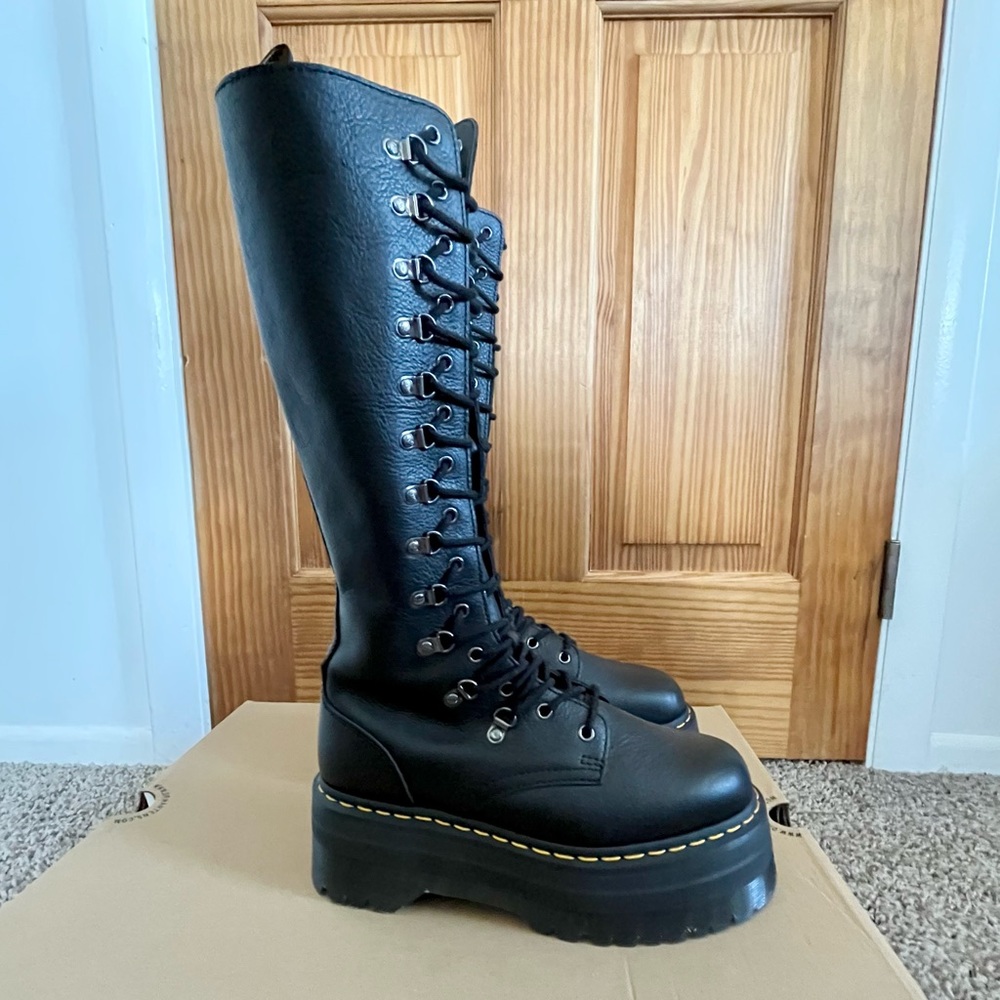 Dr. Martens 1B60 Max Hardware Platform Boots - Rare and Discontinued Style